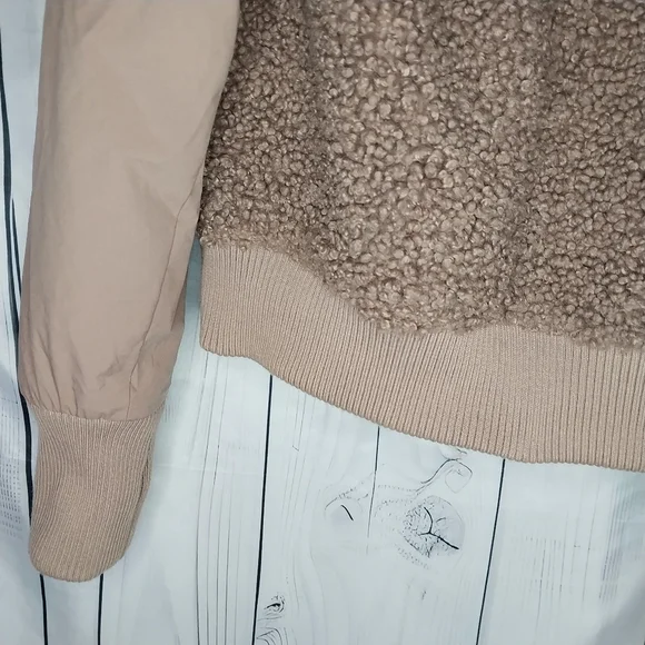 UpWest Women’s Utility Sherpa Bomber  Jacket - Picture 10 of 11